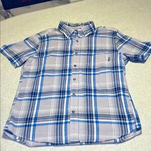 Eddie Bauer Classic Fit Plaid Short sleeve Shirt.  Size Medium
